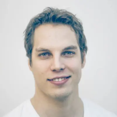 Portrait photo of Jonas Emanuel Müller